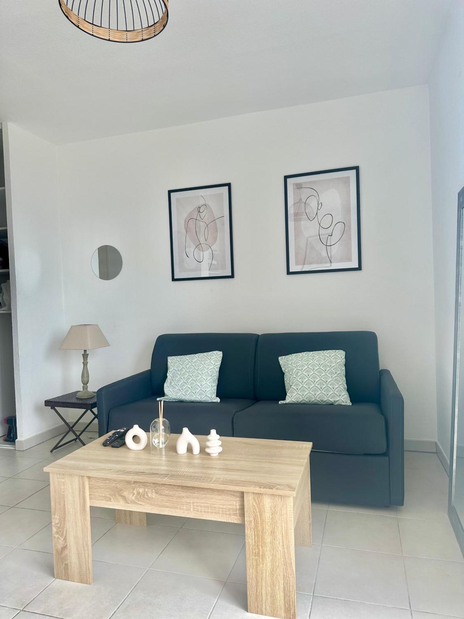 Cosy Studio Avec Parking Et Vue Feerique Ница Екстериор снимка